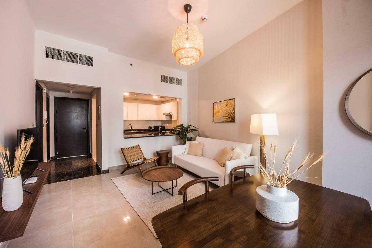 Fantastay Sparkle Tower One Bedroom Suite Marina View Dubai Exterior photo
